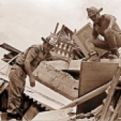 Imagenes del terremoto de Caracas ocurrido el 29 de julio de 1967. Operaciones de rescate.